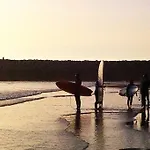 Guest house Watermark Surf House Espinho *