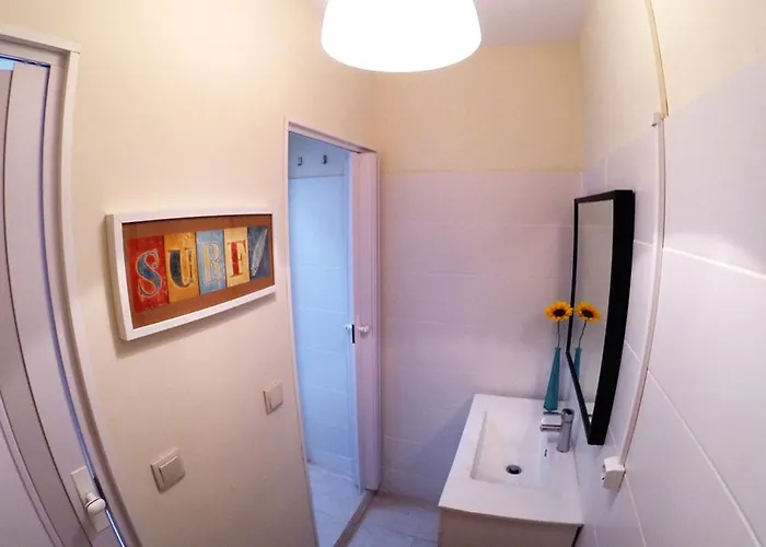 ゲストハウス Watermark Surf House Espinho エスピーニョ