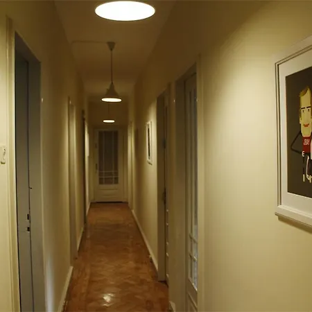 Watermark Surf House Espinho