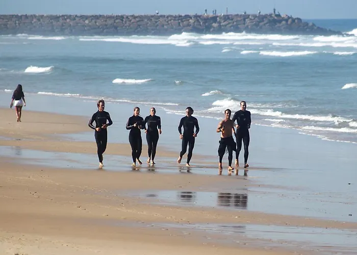 Watermark Surf House Espinho